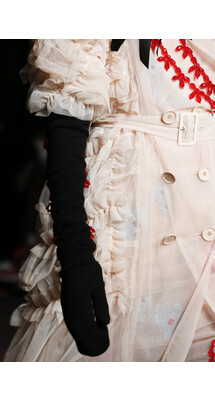 Simone Rocha Fall 2018 Ready-to-Wear Simone Rocha осень зима 2018 коллекция неделя моды в Лондане LFW Mainstyles